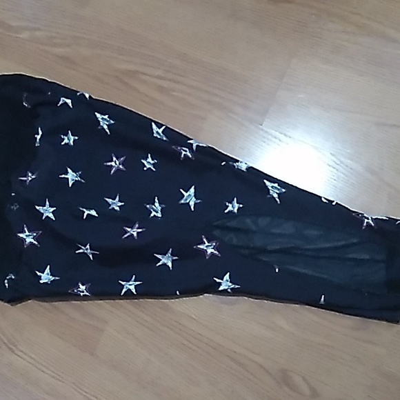 COPY - TORRID ACTIVE CROPPED CAPRI PANTS SIZE 2 STARS - Picture 5 of 7